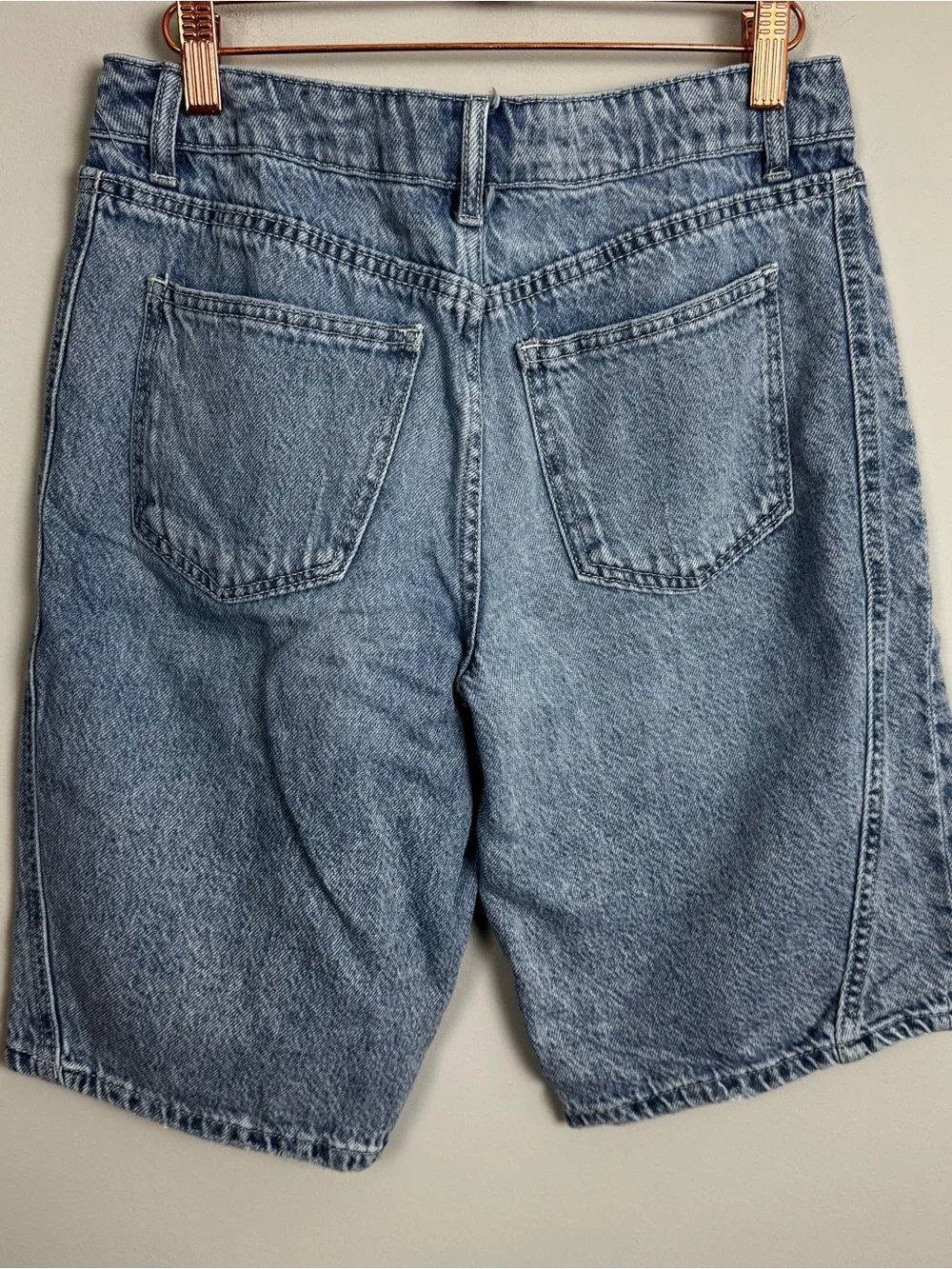 FOREVER 21 | High-Rise Light Blue Denim Baggy Bermuda Shorts Women’s Size 25 (0)